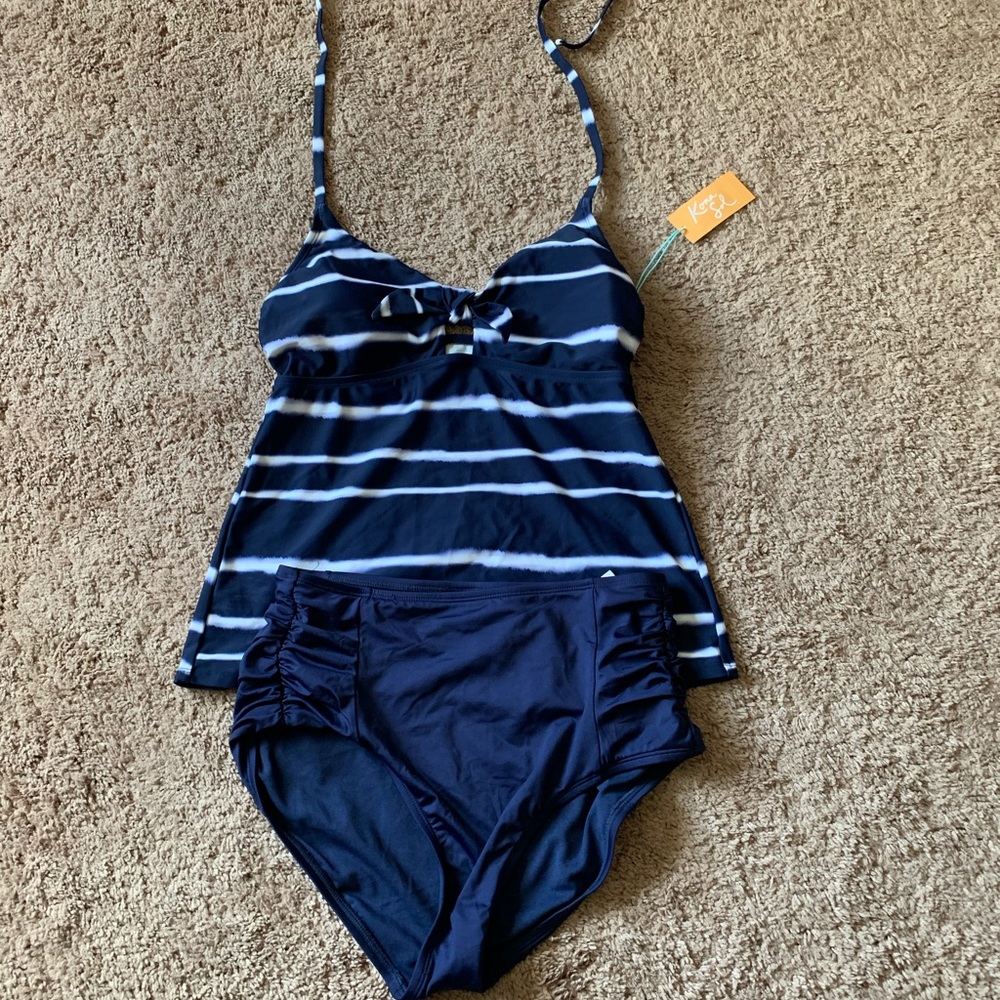 Women’s 2 piece swimsuit